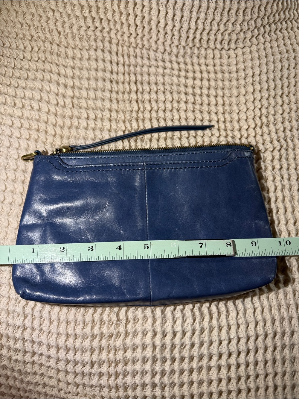HOBO Deep Blue Leather Wristlet Clutch with Zip Pull - Picture 7 of 8